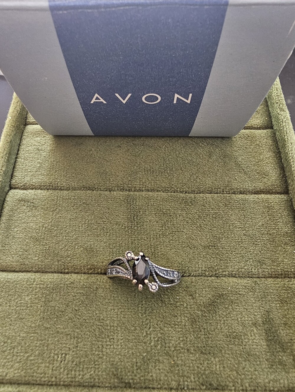 Vintage Sterling Silver Avon Ring Size 6